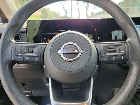 Certified 2025 Nissan Kicks SV w/ Illumination Package FWD image 21