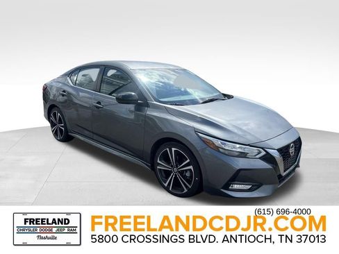 Used 2021 Nissan Sentra SR image 1