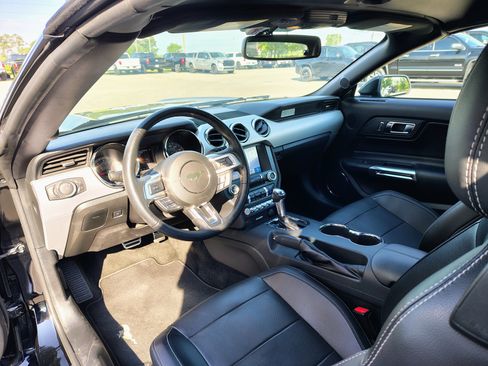 Used 2017 Ford Mustang GT Premium w/ Equipment Group 401A RWD image 2