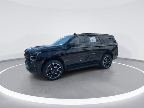 Used 2024 Chevrolet Tahoe RST w/ Luxury Package AWD/4WD image 5