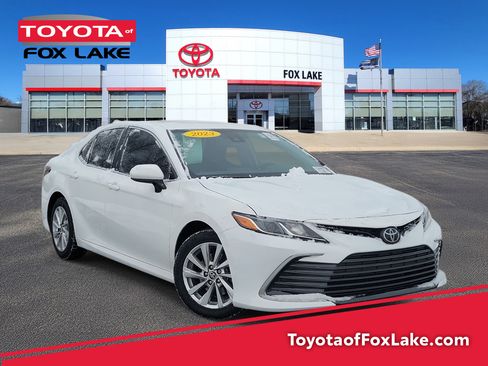 Used 2023 Toyota Camry LE image 1