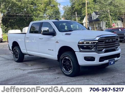 Used 2026 RAM 2500 Laramie AWD/4WD image 1