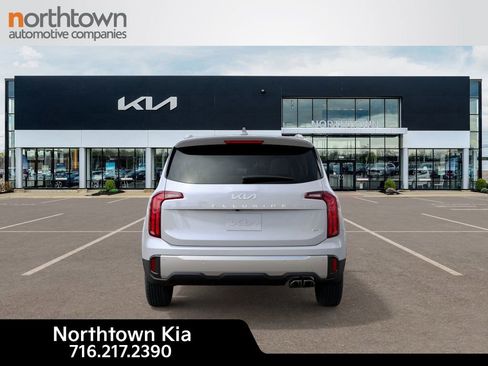 New 2025 Kia Telluride S image 6