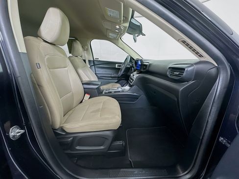 Used 2021 Ford Explorer 2WD image 32