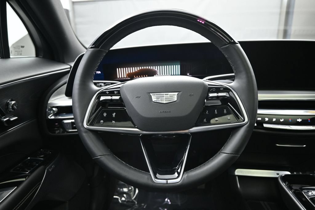 Used 2024 Cadillac Lyriq Luxury w/ LPO, Floor Liner Package AWD/4WD image 13
