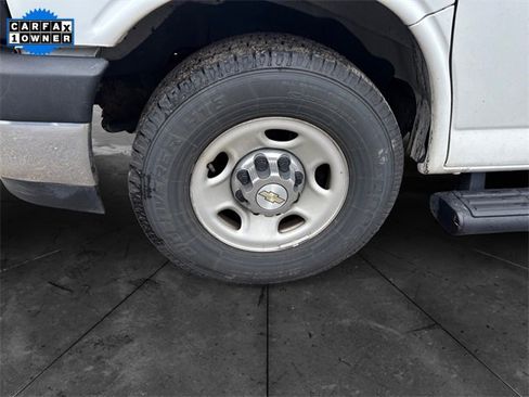 Used 2020 Chevrolet Express 3500 LT w/ LT Preferred Equipment Group image 14