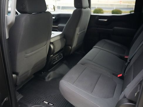 Used 2021 Chevrolet Silverado 1500 LT image 36