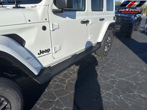 New 2026 Jeep Wrangler Unlimited Sahara AWD/4WD image 10