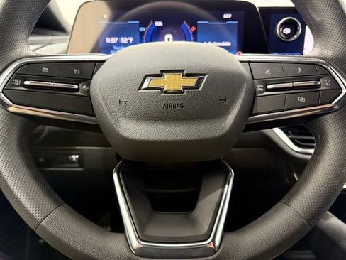 New 2026 Chevrolet Equinox EV LT image 37