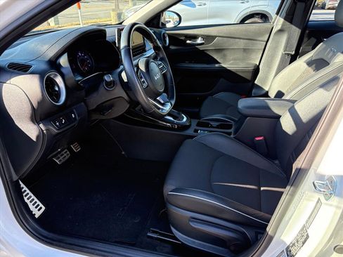 Used 2022 Kia Forte GT-Line w/ GT-Line Premium Package image 15