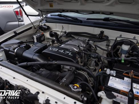 Used 2001 Toyota Tundra Limited image 25