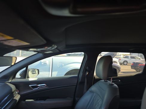 Used 2023 Kia Sportage X-Line w/ X-Line Premium Package image 14