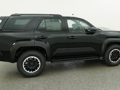 New 2026 Toyota 4Runner TRD Off-Road Premium AWD/4WD image 10