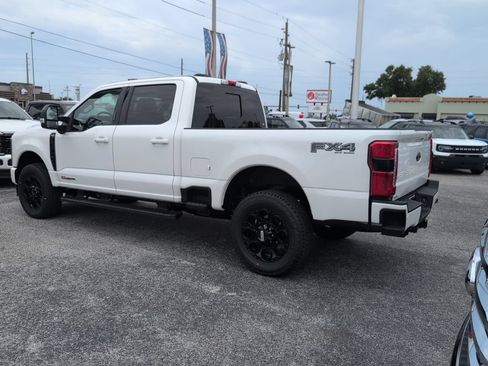 New 2026 Ford F250 Lariat w/ Black Appearance Package AWD/4WD image 5