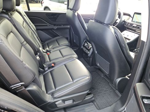 Used 2023 Lincoln Aviator 2WD w/ Class IV Trailer Tow Package image 25