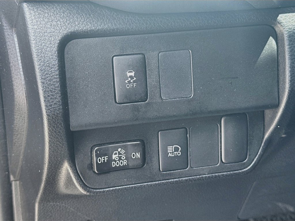 Used 2023 Toyota Tacoma SR5 RWD image 6