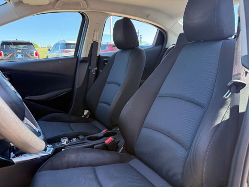 Used 2017 Toyota Yaris iA image 10