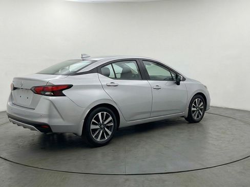 Used 2025 Nissan Versa SV FWD image 9