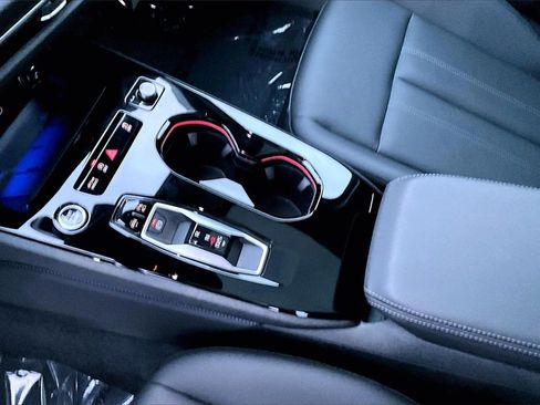 Used 2025 Audi A5 2.0T Premium w/ Convenience Package image 18