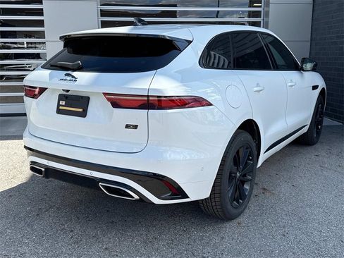 New 2026 Jaguar F-PACE R-Dynamic S image 8
