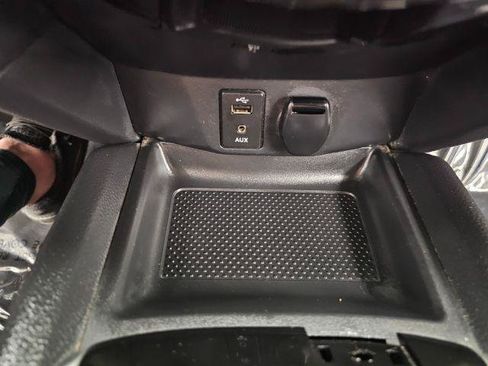 Used 2016 Nissan Rogue S AWD/4WD image 17