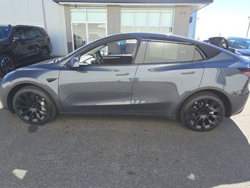 Used 2023 Tesla Model Y Long Range image 4