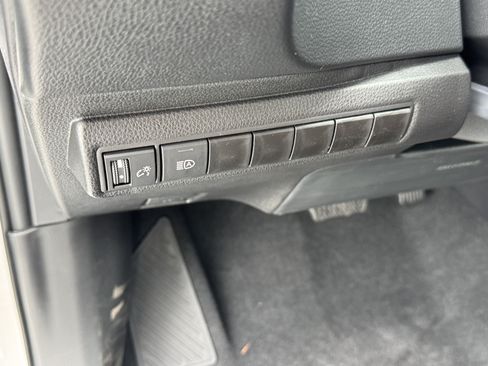 New 2026 Toyota Corolla SE FWD image 17