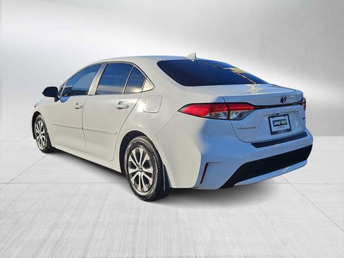 Used 2022 Toyota Corolla LE image 6