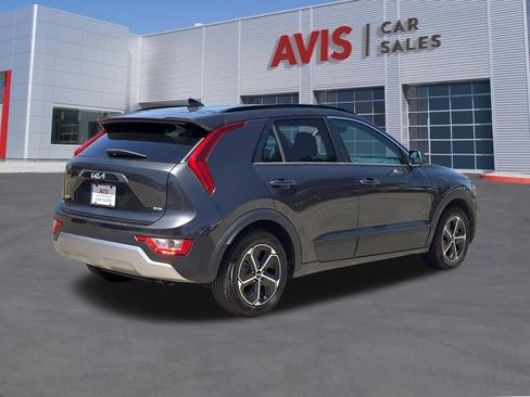 Used 2025 Kia Niro LX FWD image 6