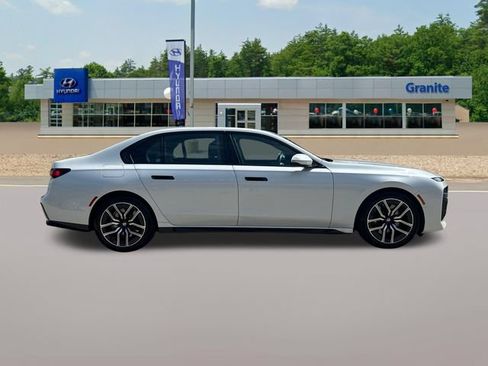 Used 2026 BMW 740i xDrive AWD/4WD image 5