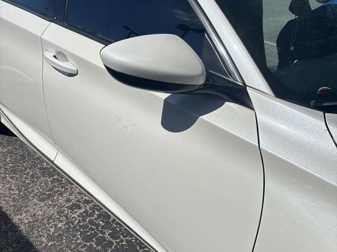 Used 2018 Honda Accord EX image 5