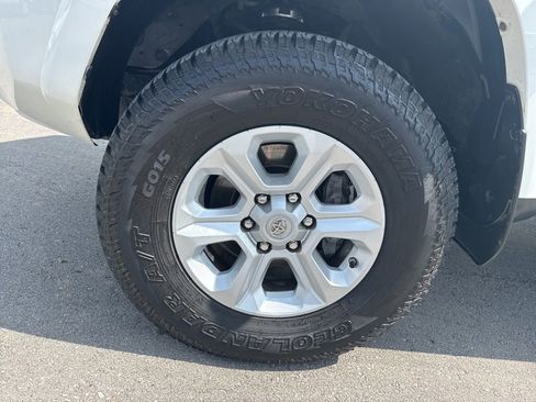 Used 2016 Toyota 4Runner SR5 Premium AWD/4WD image 28