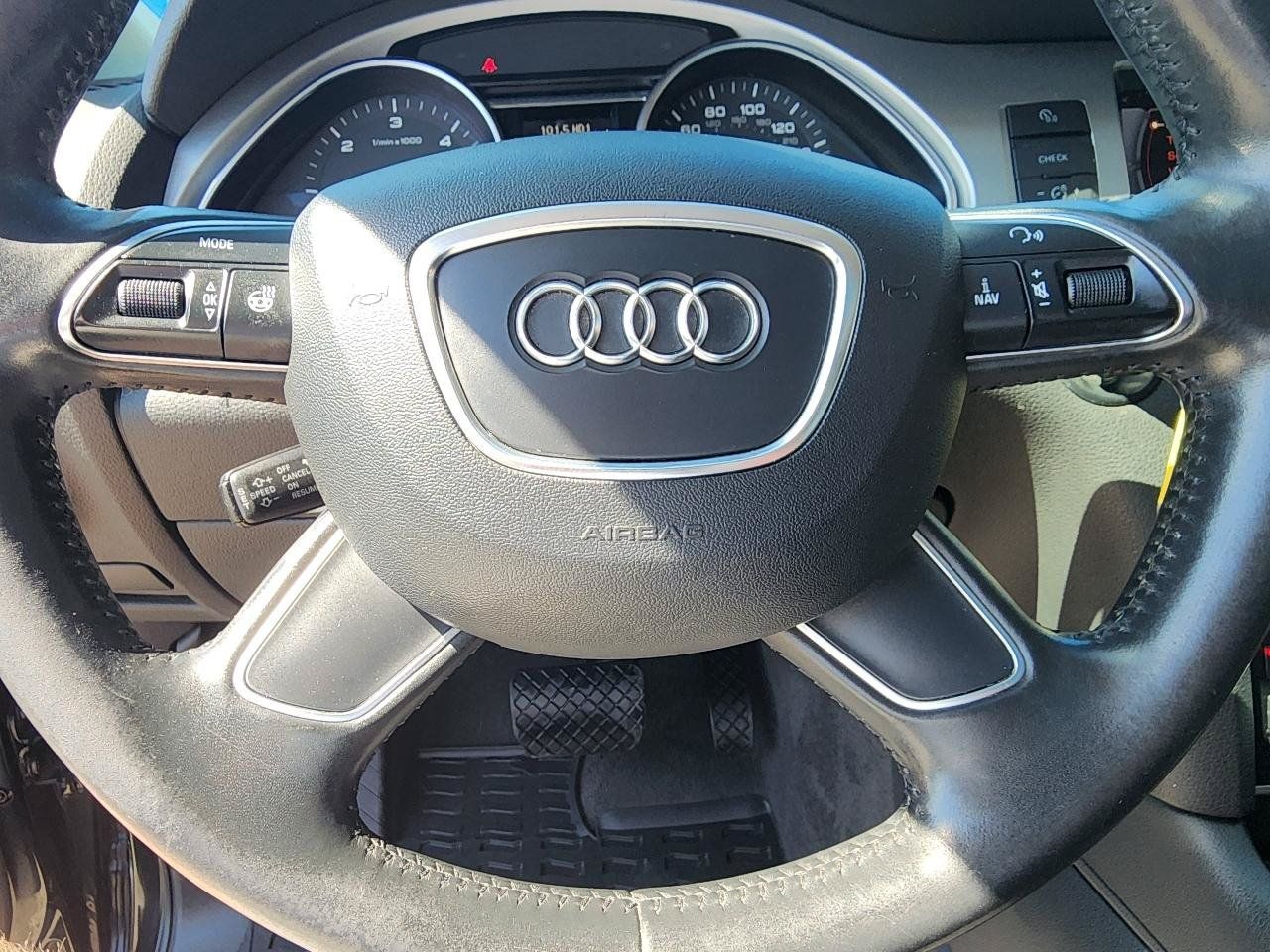 Used 2015 Audi Q7 TDI Premium AWD/4WD image 16