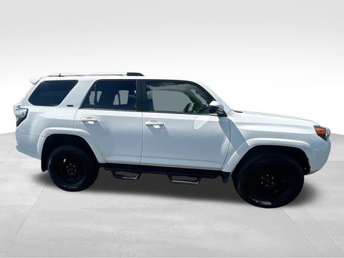 Used 2023 Toyota 4Runner SR5 AWD/4WD image 8