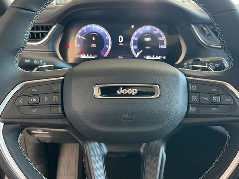 New 2025 Jeep Grand Cherokee L Laredo w/ Luxury Tech Group I image 24