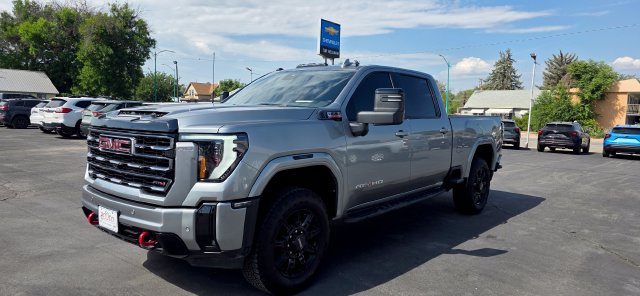 Used 2025 GMC Sierra 2500 AT4 w/ AT4 Premium Plus Package AWD/4WD image 4