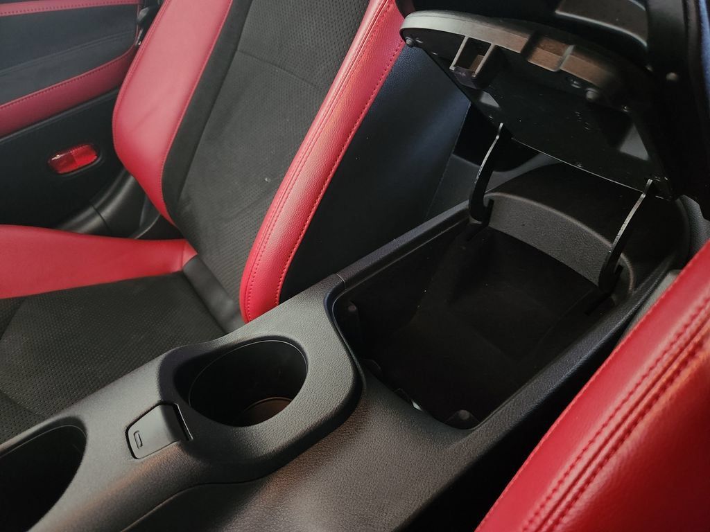 Used 2024 Nissan Z Performance w/ Floor Mat Package RWD image 29