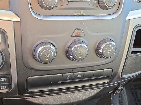 Used 2024 RAM 1500 Classic SLT image 28