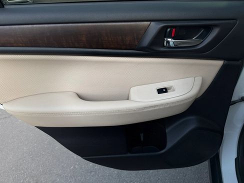 Used 2016 Subaru Outback 2.5i Limited image 17