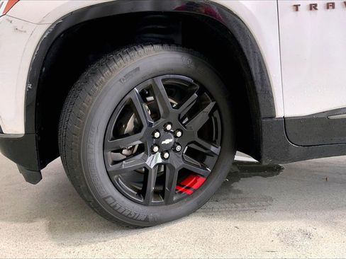 Used 2020 Chevrolet Traverse Premier w/ Redline Edition FWD image 18