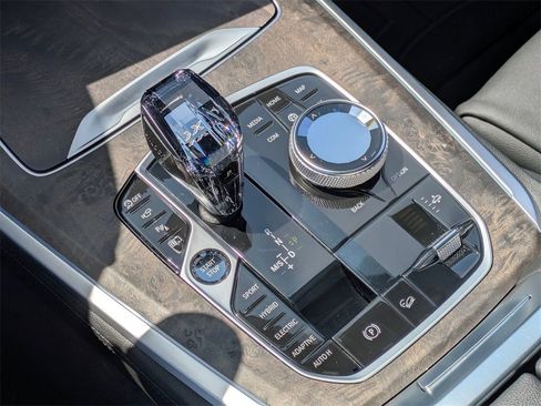 Used 2022 BMW X5 xDrive45e w/ Executive Package image 16