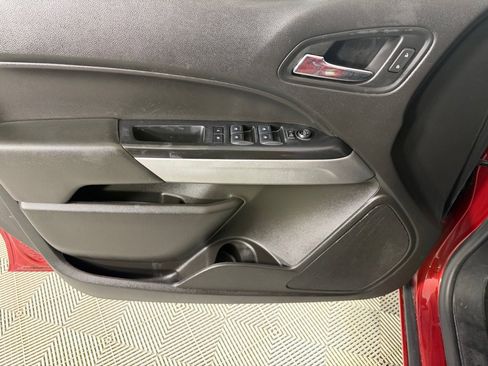 Used 2016 Chevrolet Colorado LT w/ LT Convenience Package image 9