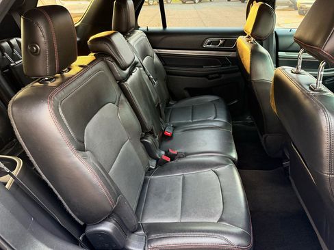 Used 2016 Ford Explorer Sport image 19