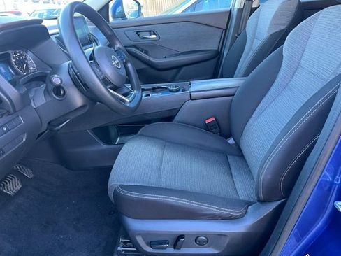 Used 2022 Nissan Rogue SV image 10