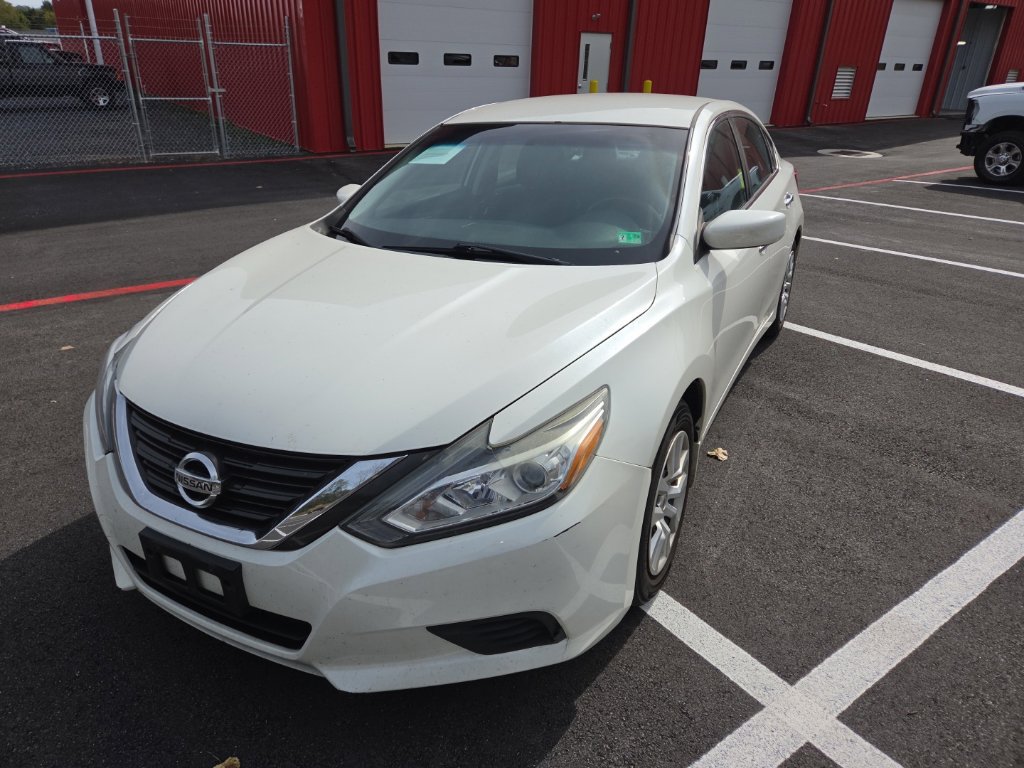 Used 2017 Nissan Altima 2.5 S w/ Power Driver Seat Package FWD image 3