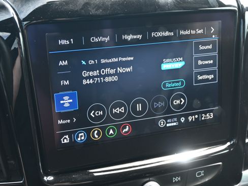 Used 2023 Chevrolet Traverse Premier FWD image 30