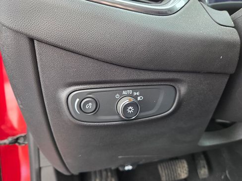 Used 2022 Chevrolet Equinox LT image 14