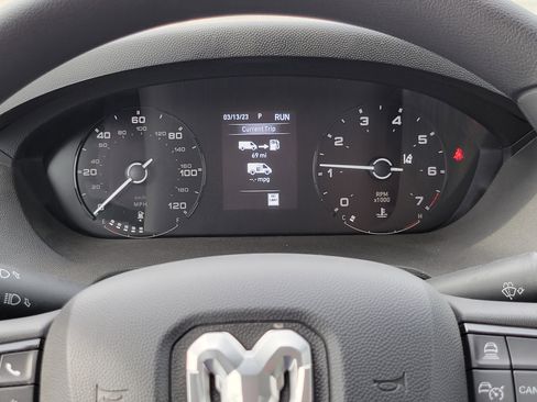 Used 2025 RAM ProMaster 3500 w/ Safety Group FWD image 9