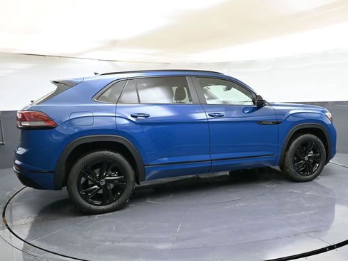 Used 2025 Volkswagen Atlas Cross Sport SEL R-Line image 6