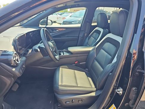 Used 2024 Chevrolet Blazer EV LT AWD/4WD image 4